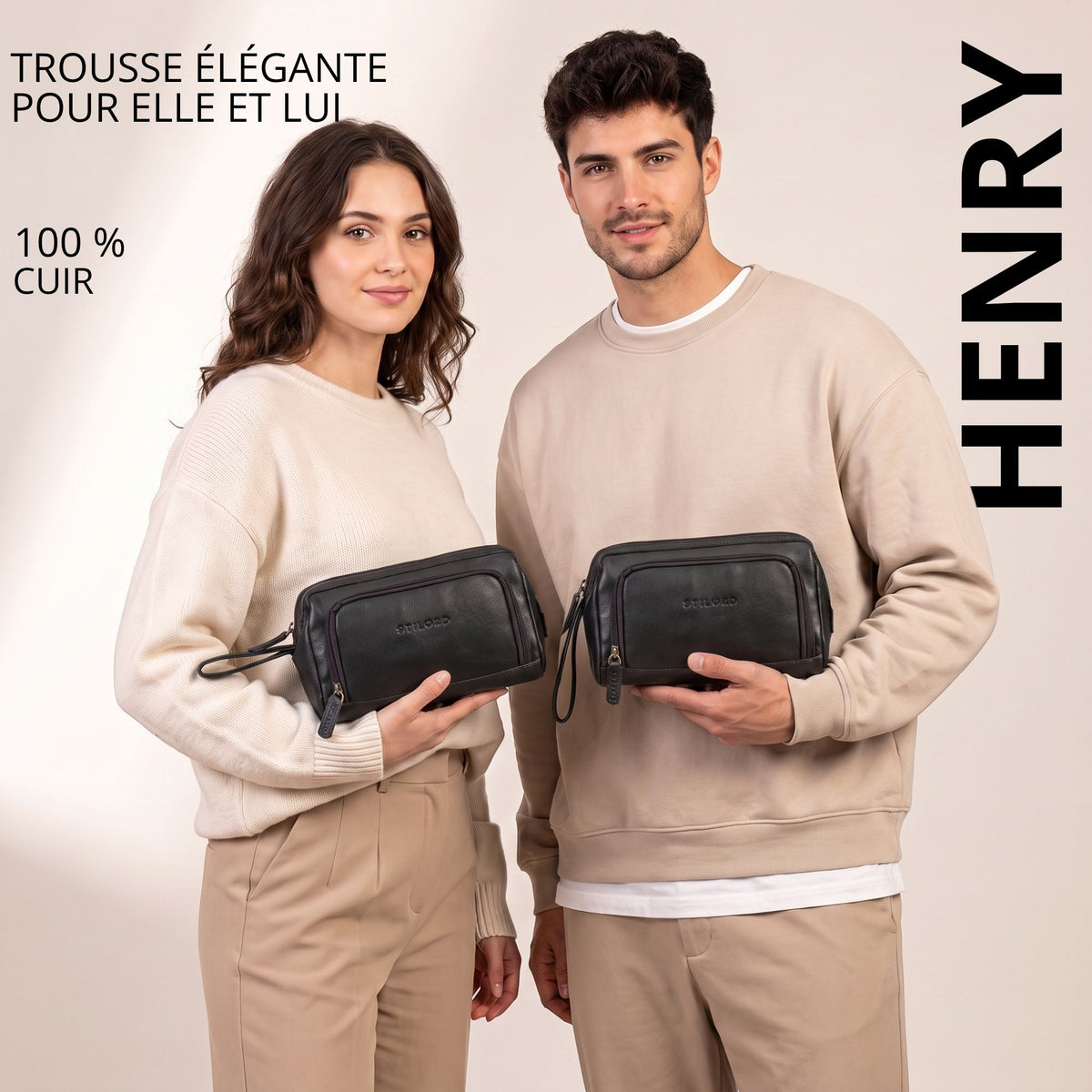 Trousse de toilette Henry en cuir noir, vue avant tenue par un homme et une femme, logo STILORD embossé