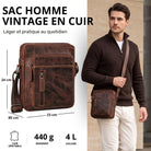 Kleine braune Leder-Schultertasche für Herren, Vorderansicht mit Maßangaben links, Modell trägt Tasche rechts